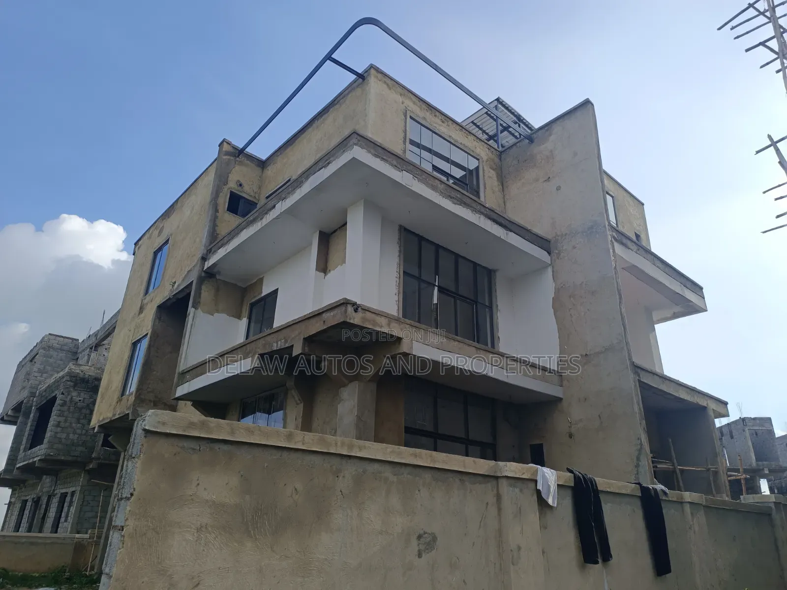 6bdrm Mansion in Guzape for sale in Guzape District