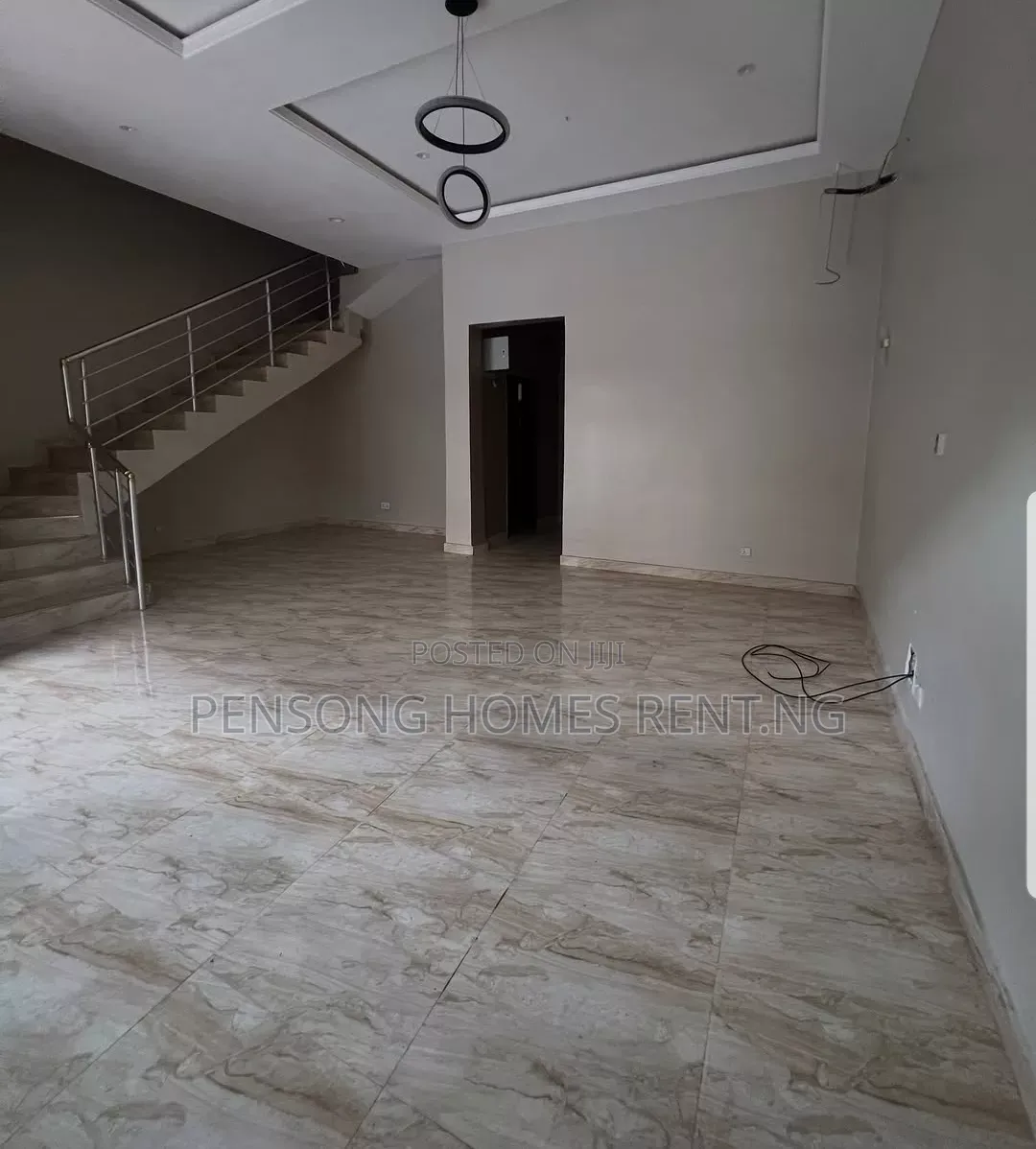 4bdrm Duplex in Ikate for rent in Ikate