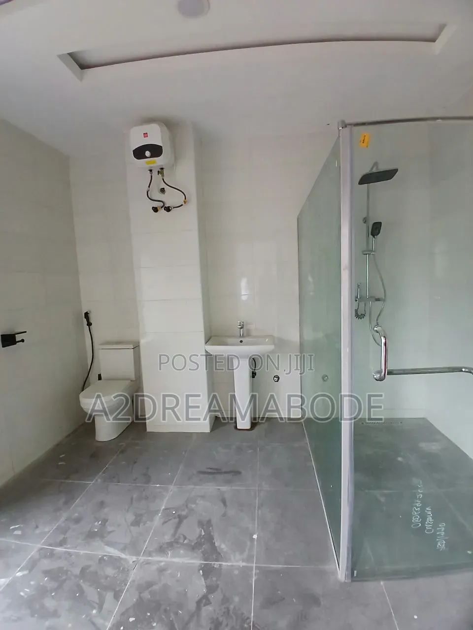 4bdrm Duplex in Ogudu Gra for sale in Ogudu GRA