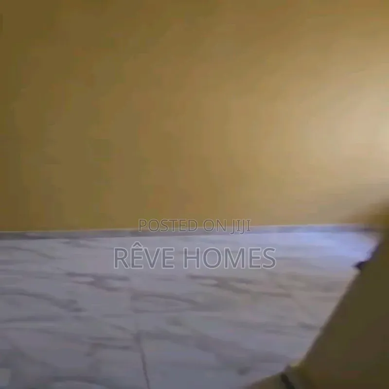 3bdrm Block of Flats in Adekunle for rent in Adekunle