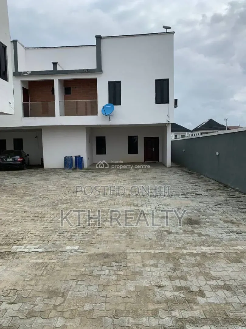 4bdrm Duplex in Atlantic Nominee, Off Lekki-Epe Expressway for sale in Off Lekki-Epe Expressway