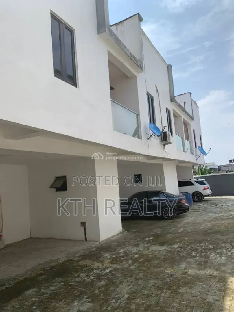 4bdrm Duplex in Atlantic Nominee, Off Lekki-Epe Expressway for sale in Off Lekki-Epe Expressway