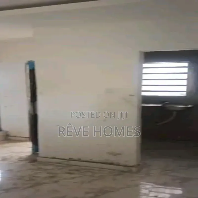 Mini Flat in Adekunle for rent in Adekunle