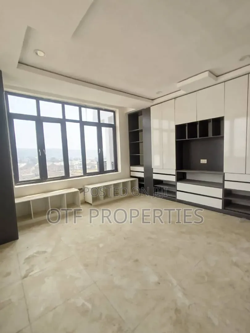 5bdrm Duplex in Guzape for sale in Guzape District