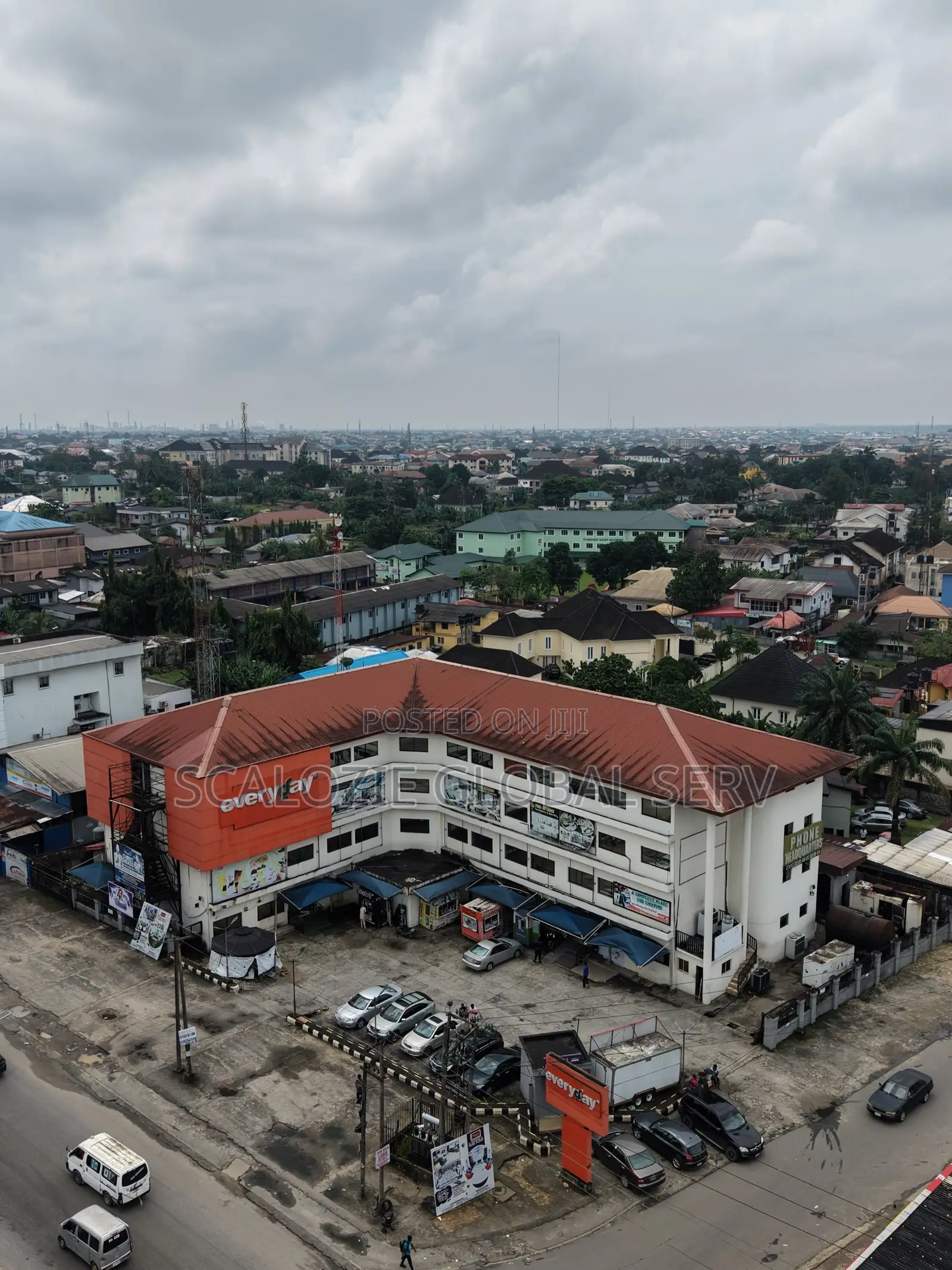 Commercial Plaza Open-Floor Complex on 3 Floor Service Quarters in Port-Harcourt
