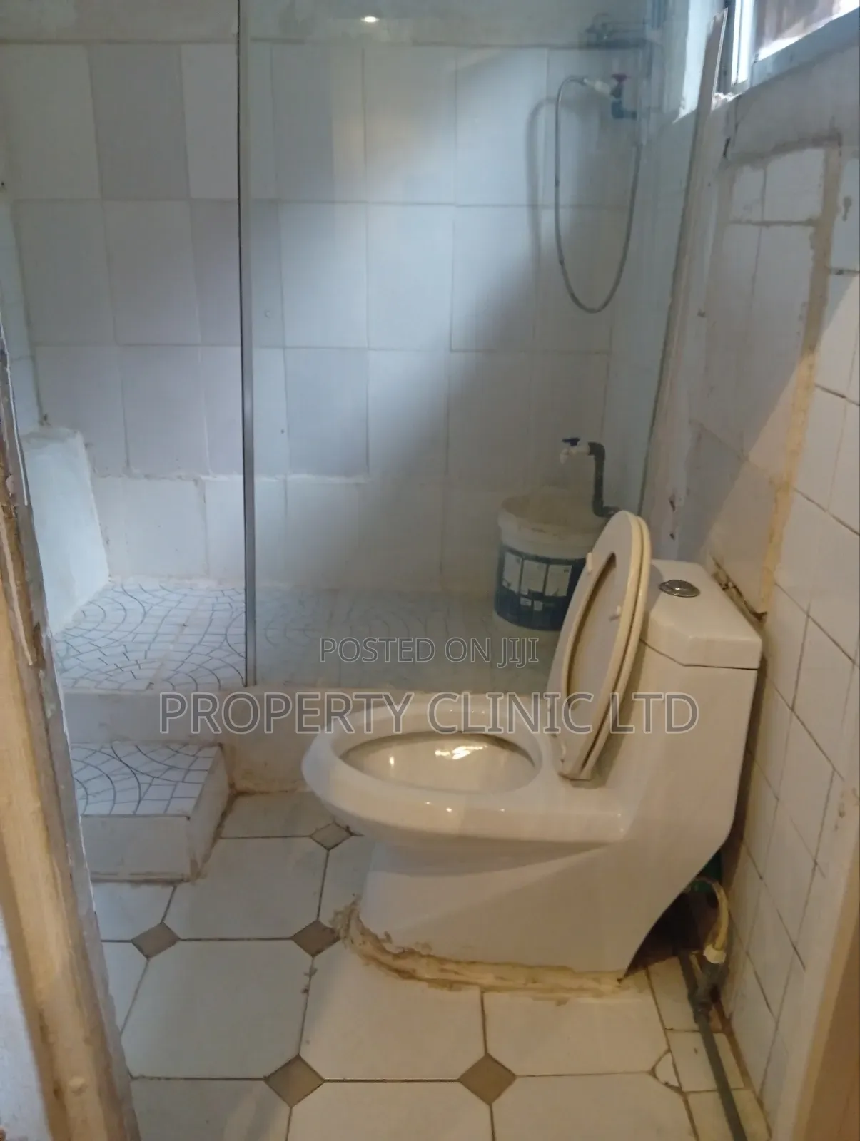 Furnished Studio Apartment in Soluyi Estate, for rent in Soluyi