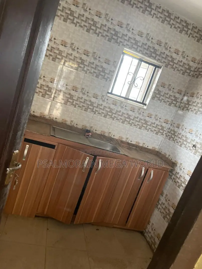 1bdrm Room & Parlour in Ologede Estate, Akala Express for rent in Akala Express