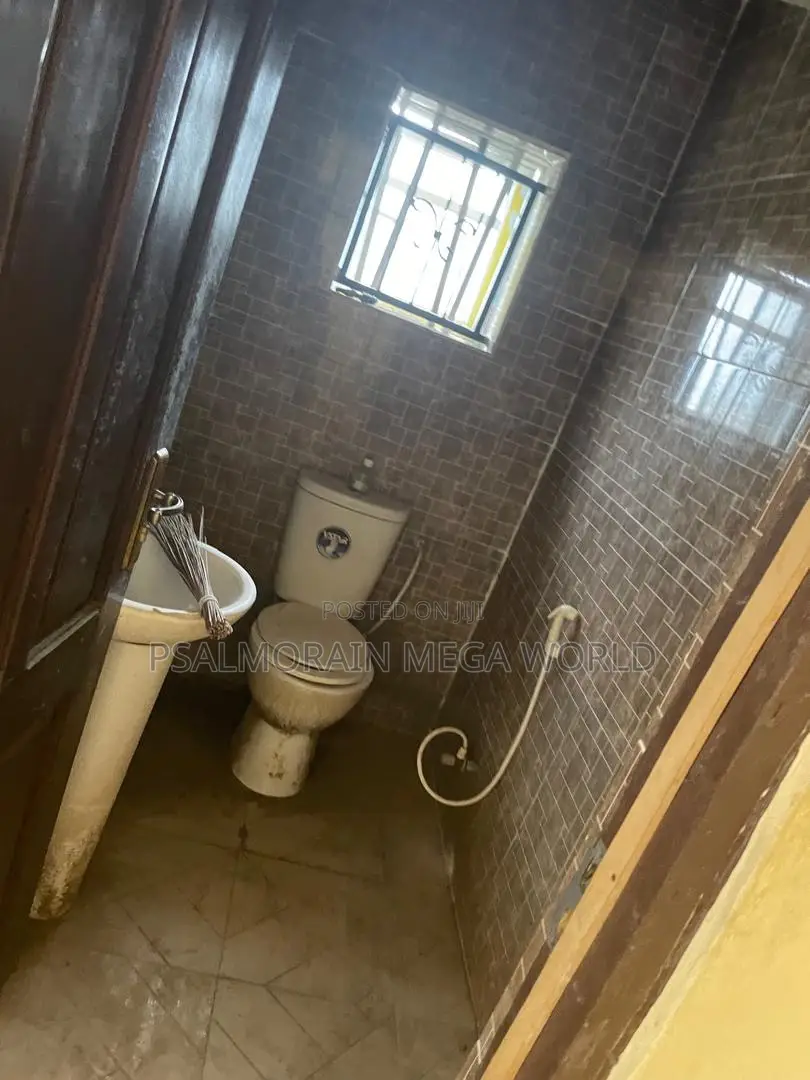 1bdrm Room & Parlour in Ologede Estate, Akala Express for rent in Akala Express