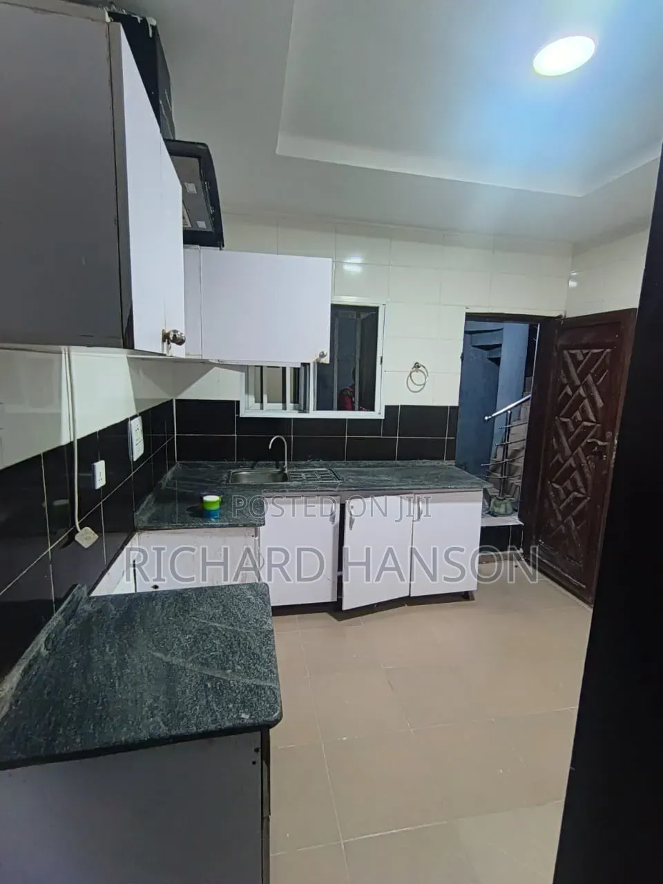 3bdrm Apartment in Close To Express, Abijo for rent in Abijo