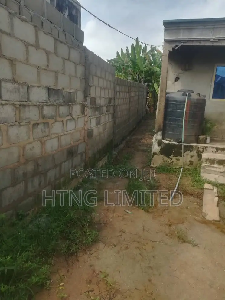 2bdrm Bungalow in Awobo, Igbogbo for sale in Igbogbo