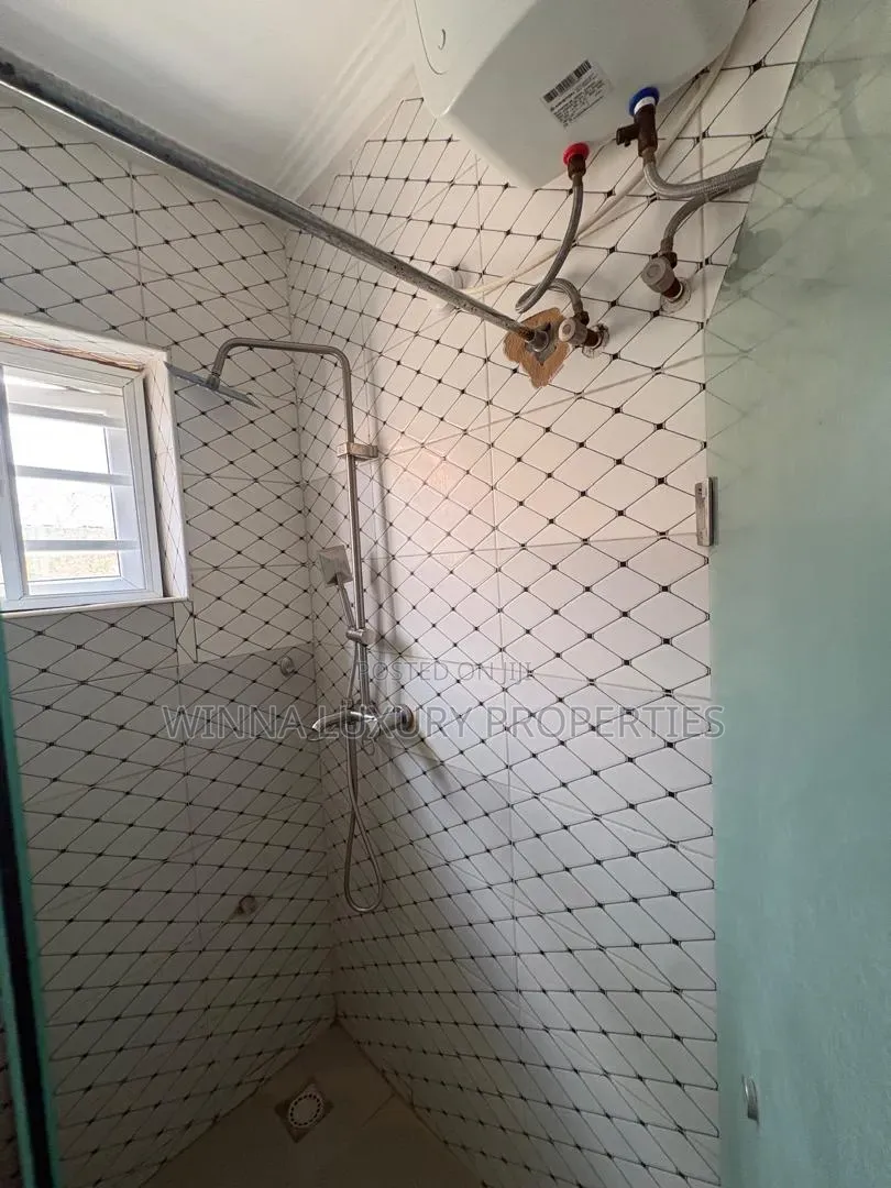 3bdrm Apartment in Along Von Axis, Lugbe District for rent in Lugbe District