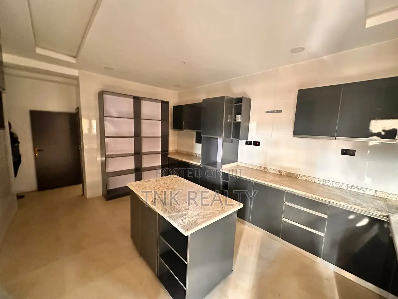 Furnished 4bdrm Duplex in Apo District for sale in Apo District