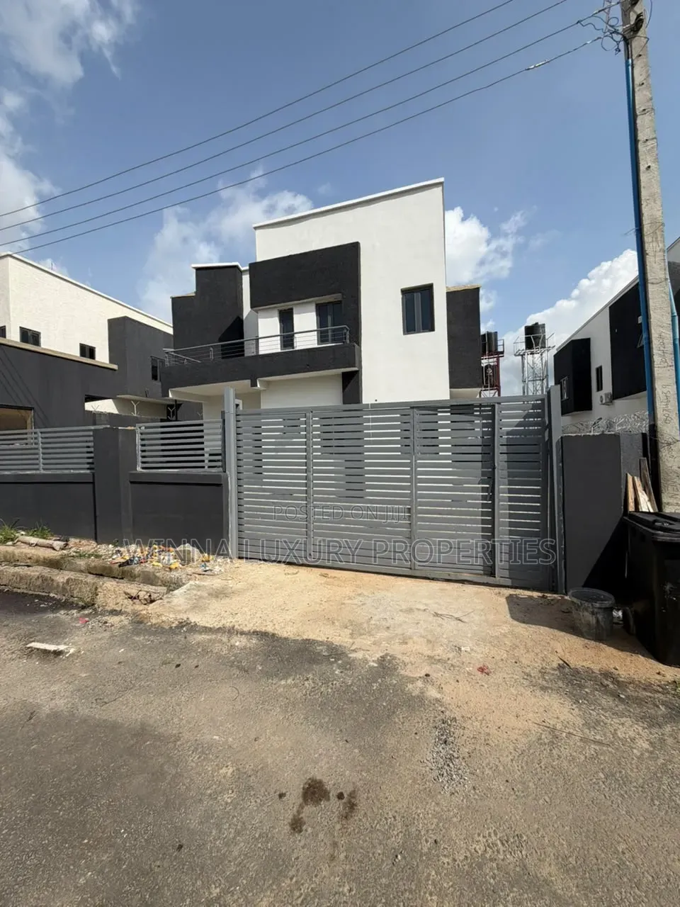 7bdrm Duplex in Galadimawa for sale in Galadimawa
