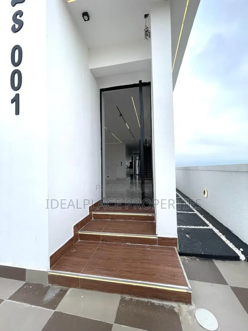 5bdrm Duplex in Ajah for sale in Ajah