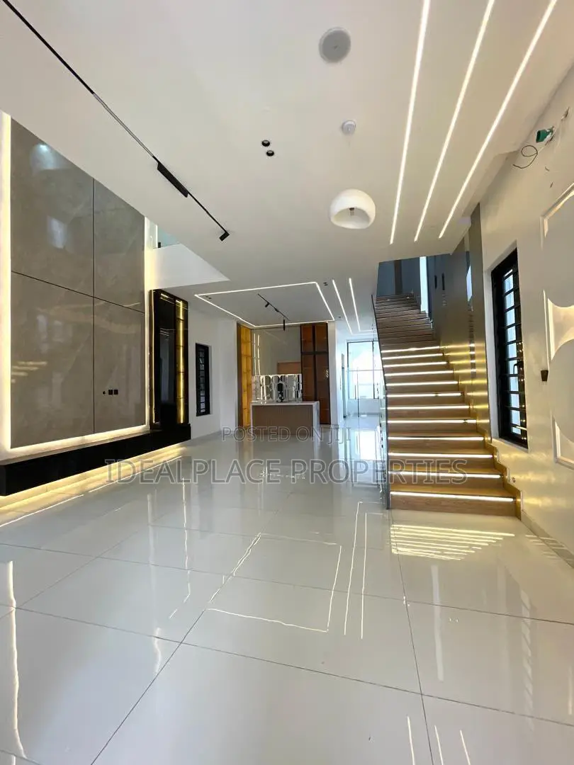 5bdrm Duplex in Ajah for sale in Ajah