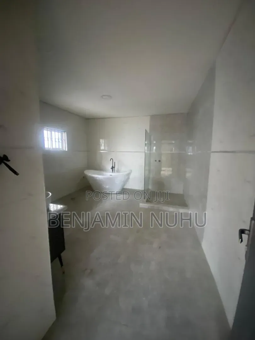 4bdrm Duplex in Off Tf Kuboye Road,, Lekki Phase 1 for rent in Lekki Phase 1