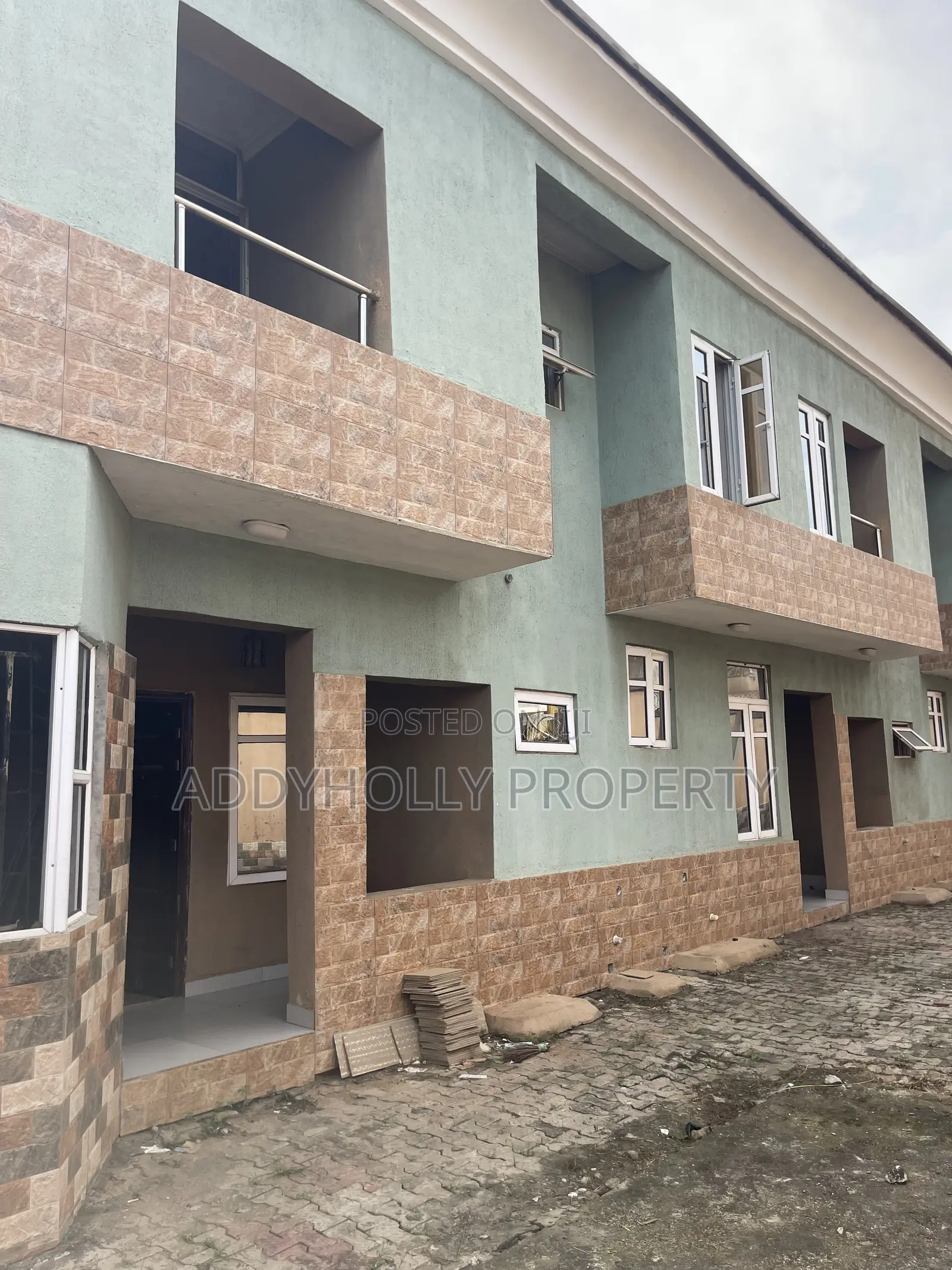 4bdrm Townhouse/Terrace in Sparklight Estate, Pakuro for sale in Pakuro