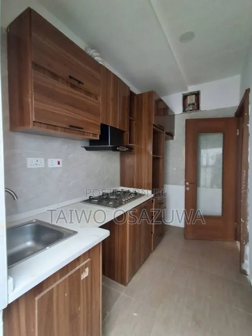 3bdrm Duplex in Ajah for sale in Ado / Ajah