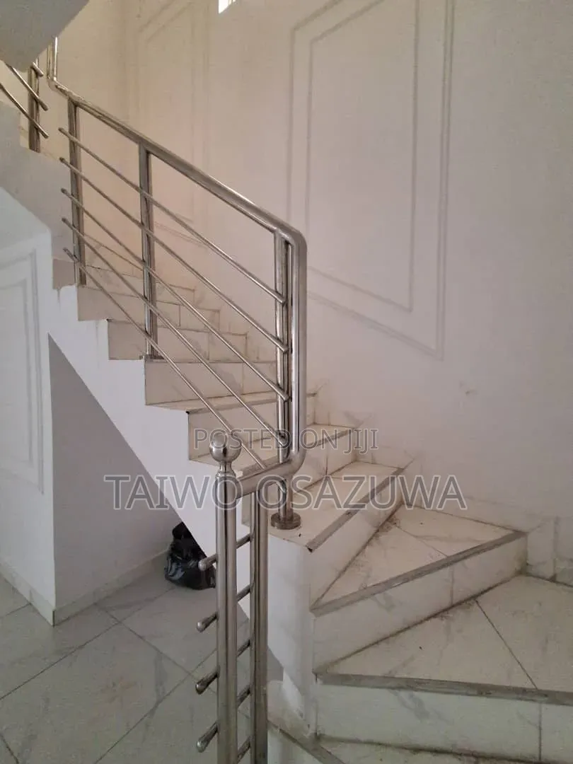 3bdrm Duplex in Ajah for sale in Ado / Ajah