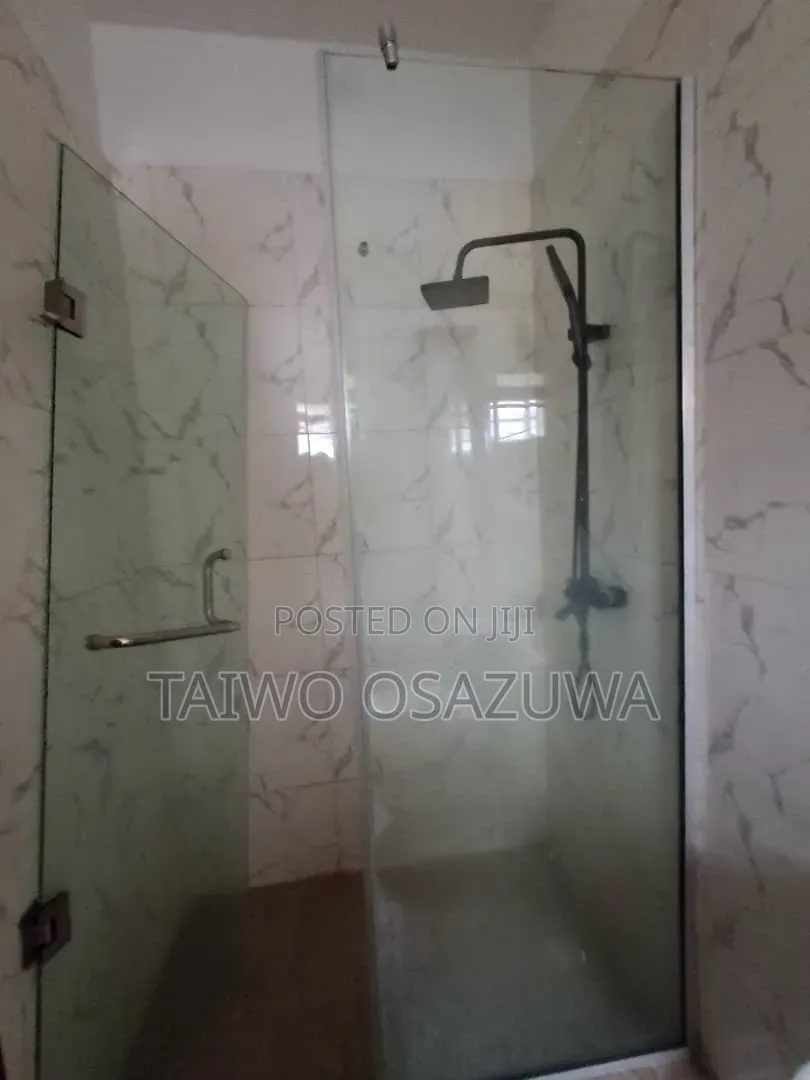 3bdrm Duplex in Ajah for sale in Ado / Ajah