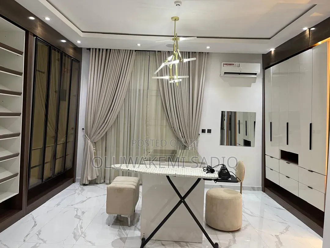Furnished 4bdrm Duplex in Parkview Estate for rent in Parkview Estate