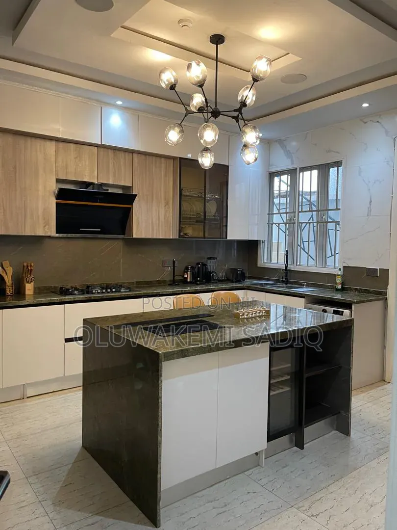Furnished 4bdrm Duplex in Parkview Estate for rent in Parkview Estate