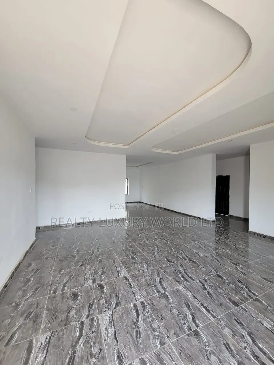 3bdrm Apartment in Kaura for rent in Kaura