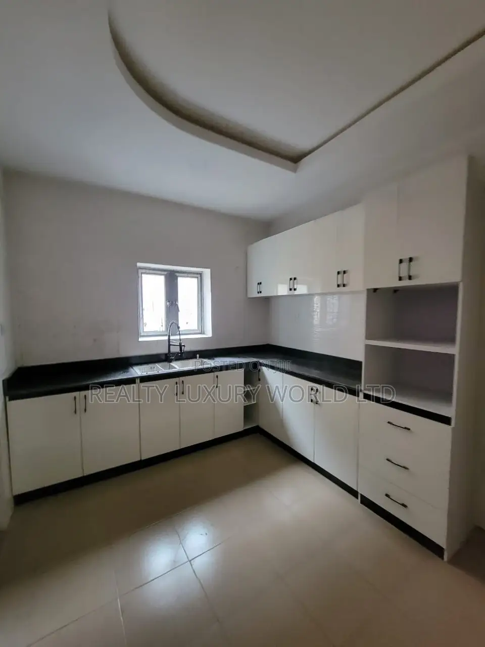 3bdrm Apartment in Kaura for rent in Kaura