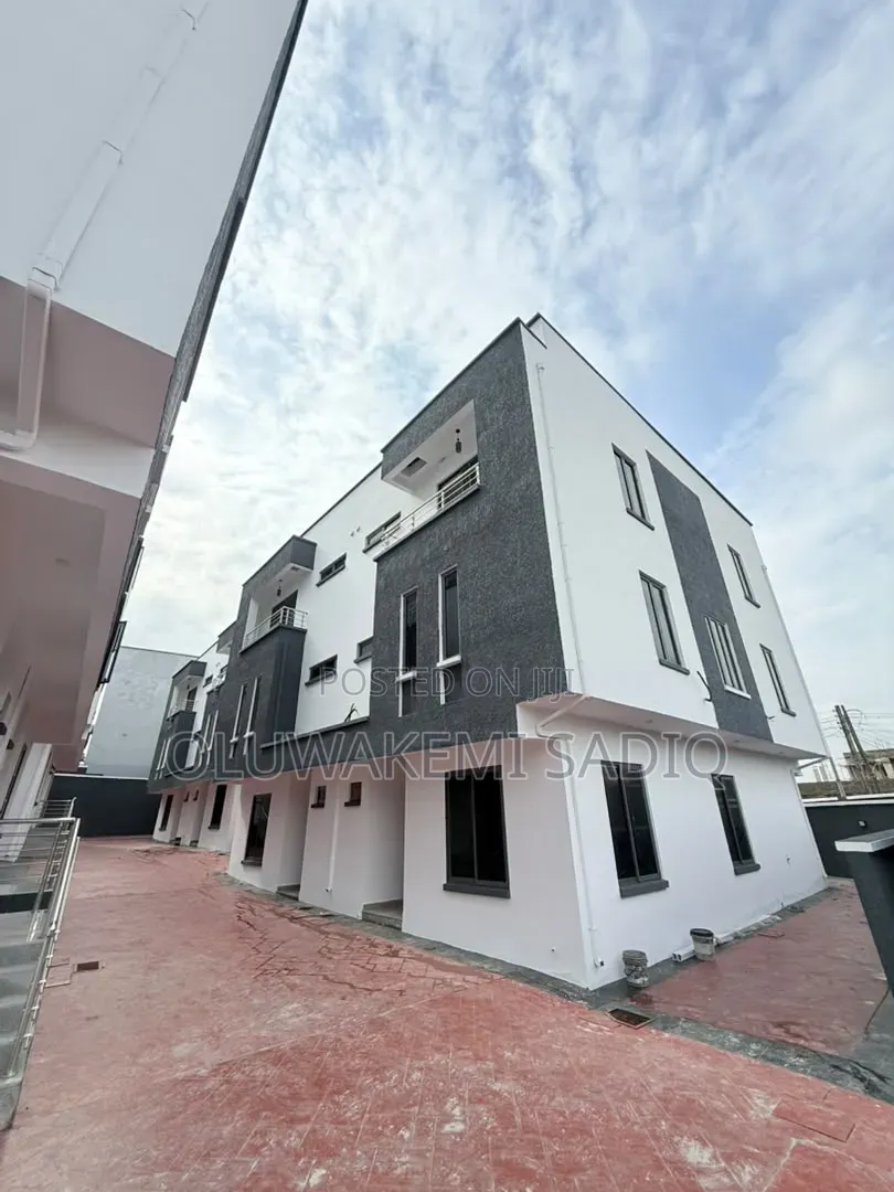 4bdrm Duplex in Opebi for sale in Opebi