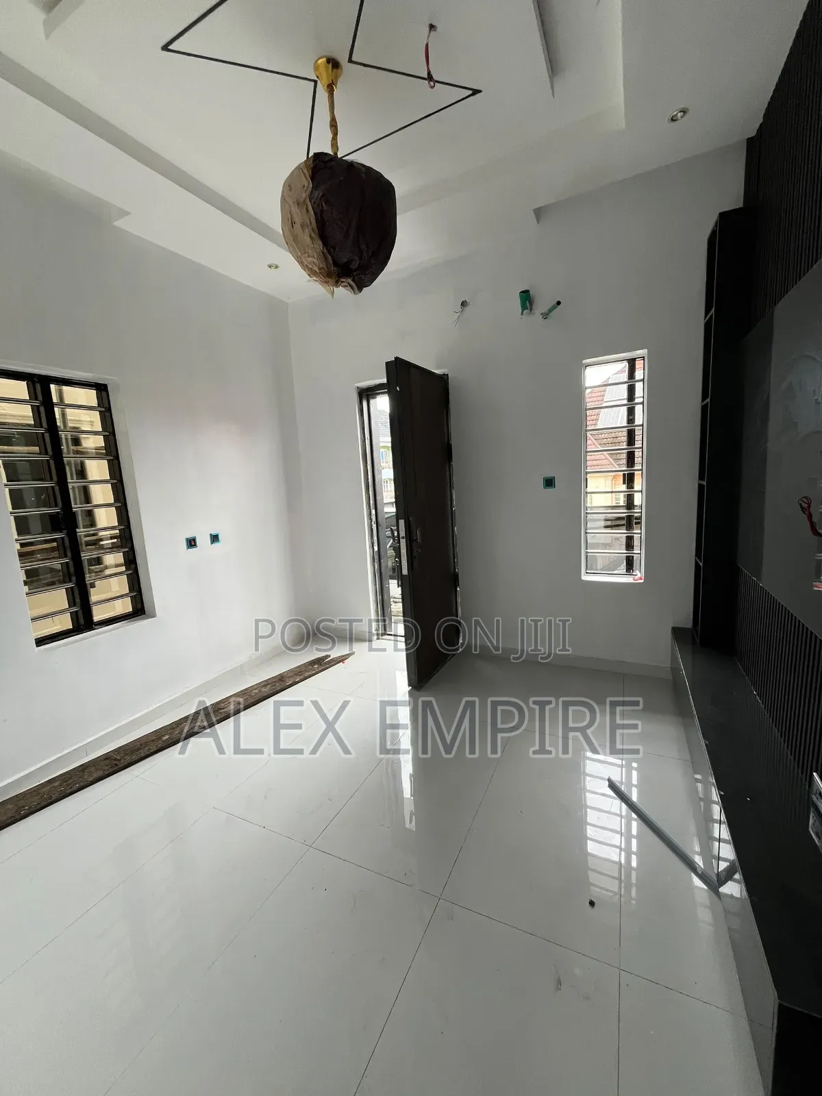 5bdrm Duplex in Ago Palace for sale in Ago Palace