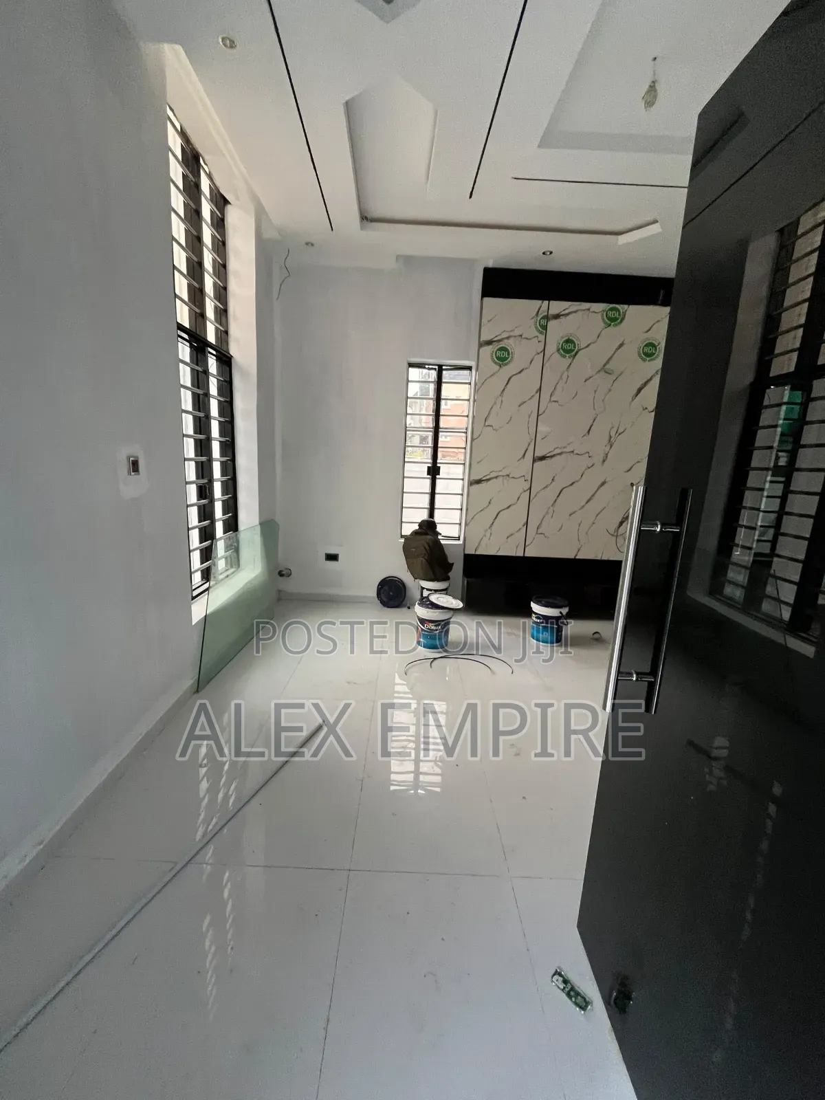 5bdrm Duplex in Ago Palace for sale in Ago Palace