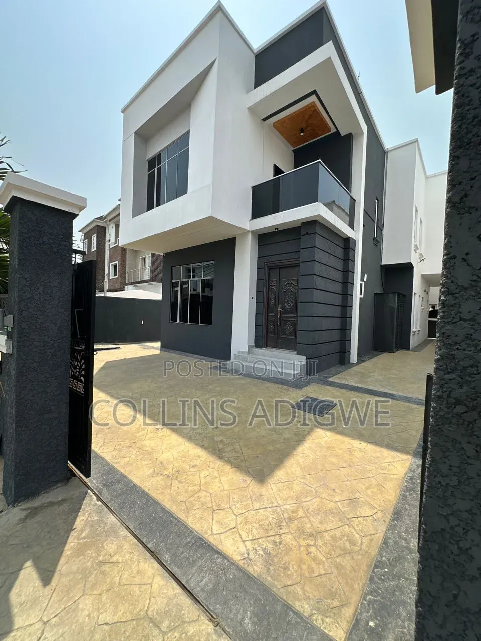 5bdrm Duplex in Osapa London for sale in Osapa london