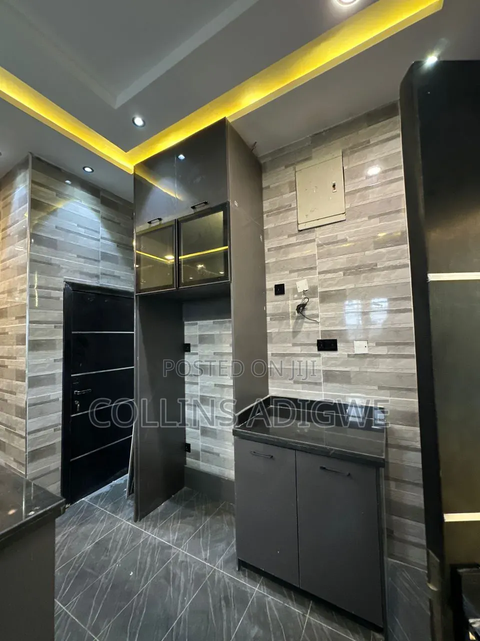 5bdrm Duplex in Osapa London for sale in Osapa london