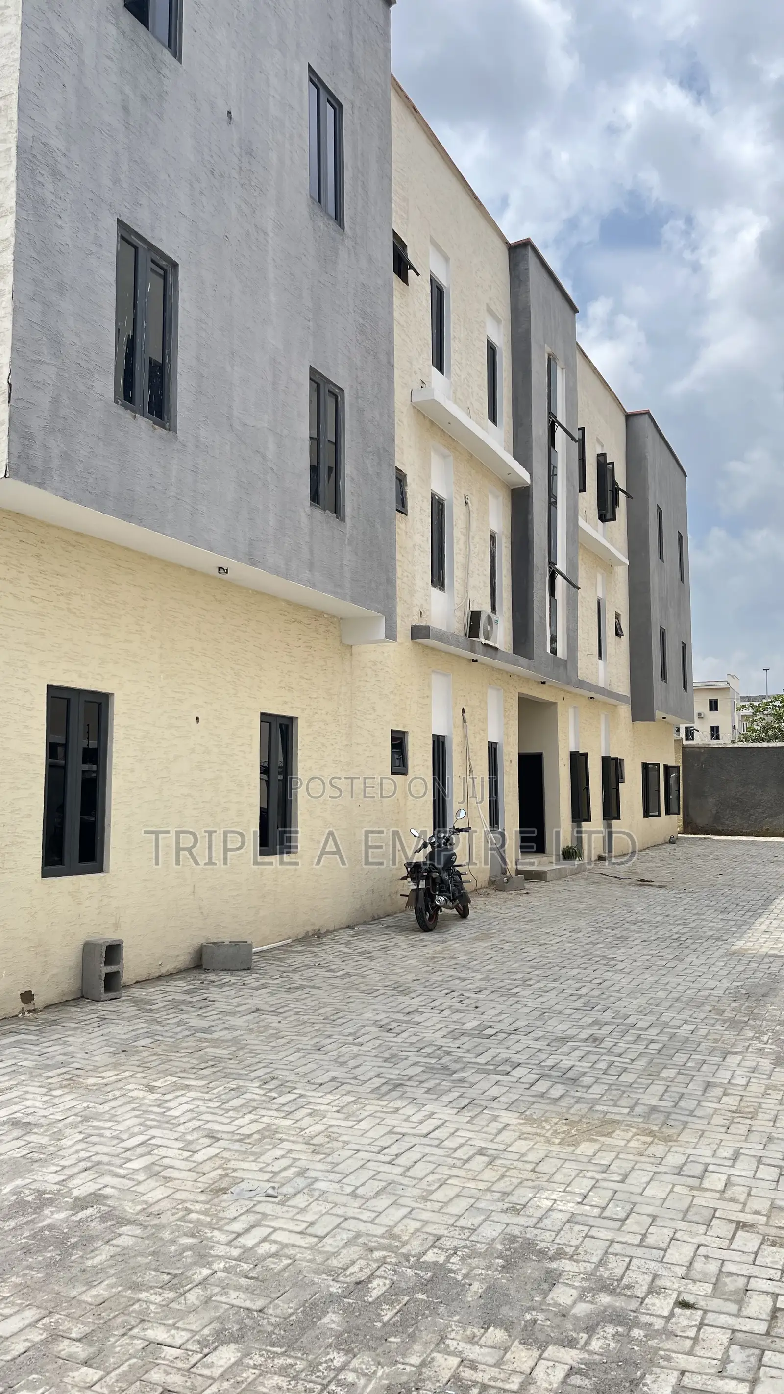 3bdrm Apartment in Jahi for sale in Jahi