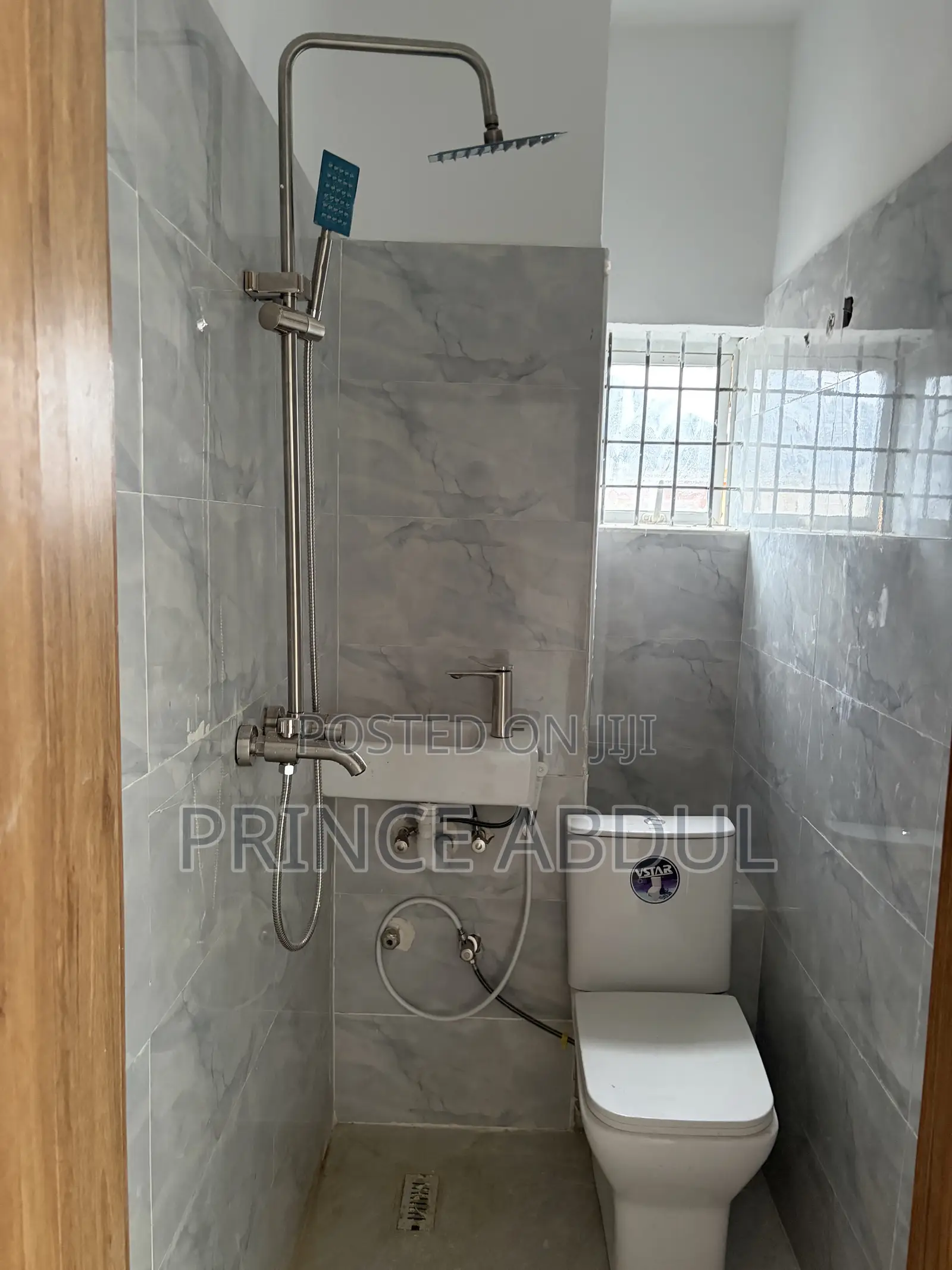 Furnished 3bdrm Block of Flats in Life Camp for sale in Life Camp