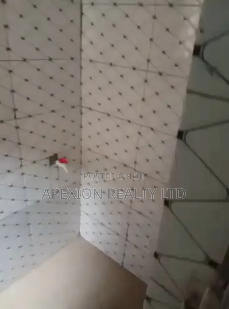 2bdrm Apartment in Church Of God, Rumuigbo for rent in Rumuigbo