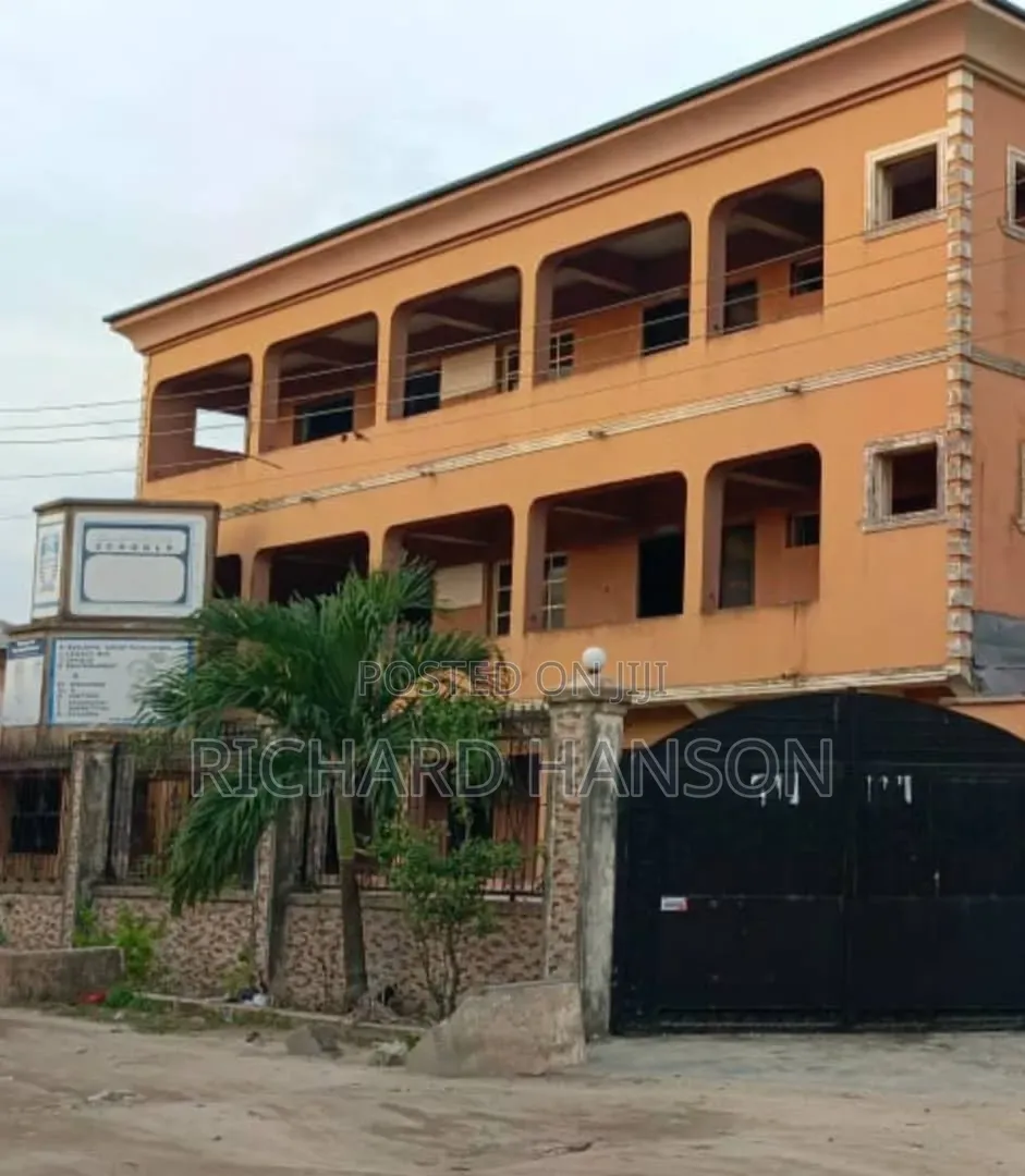 Largest School Available for Sale. 700m Awoyaya Ajah Lagos in Awoyaya
