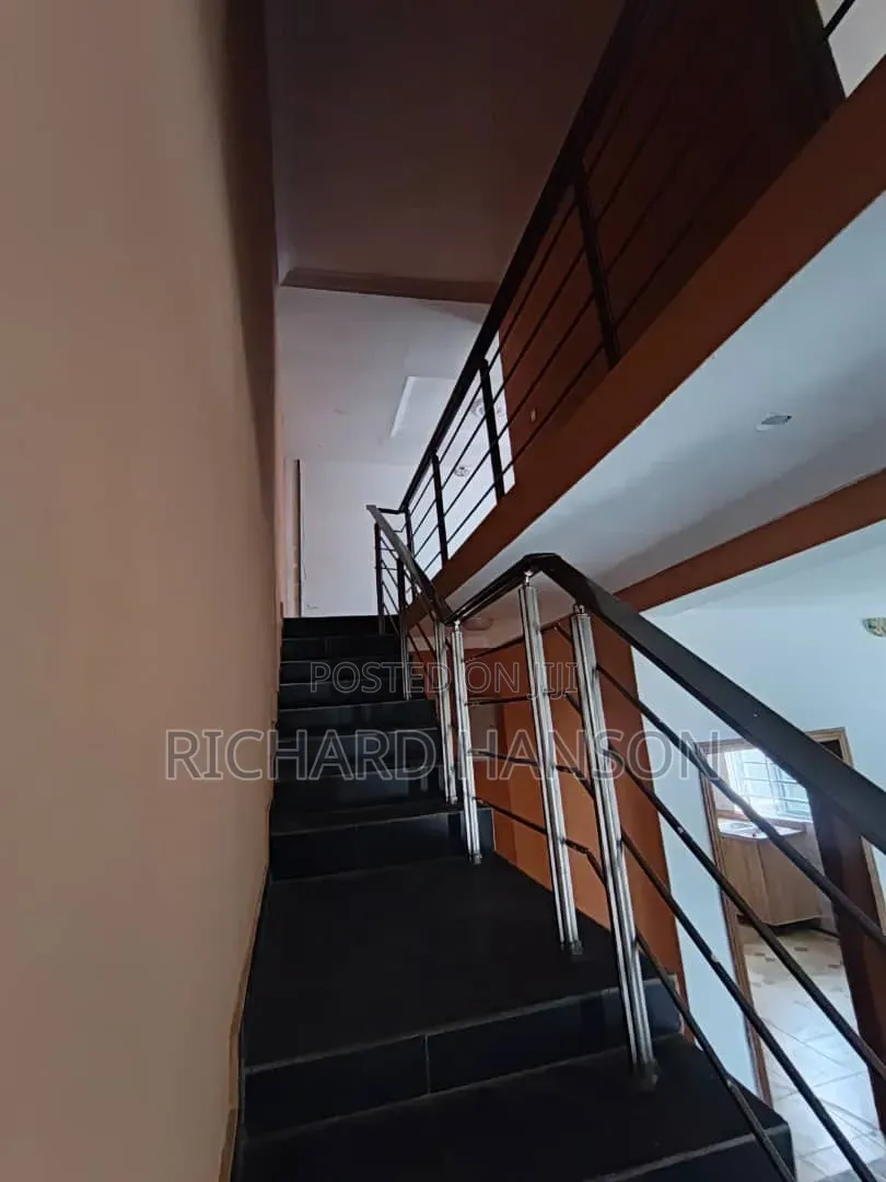 Largest School Available for Sale. 700m Awoyaya Ajah Lagos in Awoyaya