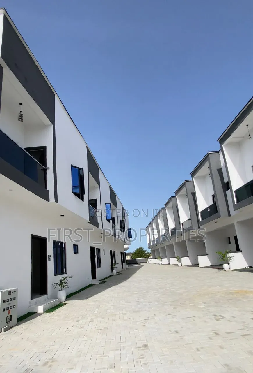 Furnished 4bdrm Duplex in Off Abraham Adesanya for sale in Off Lekki-Epe Expressway