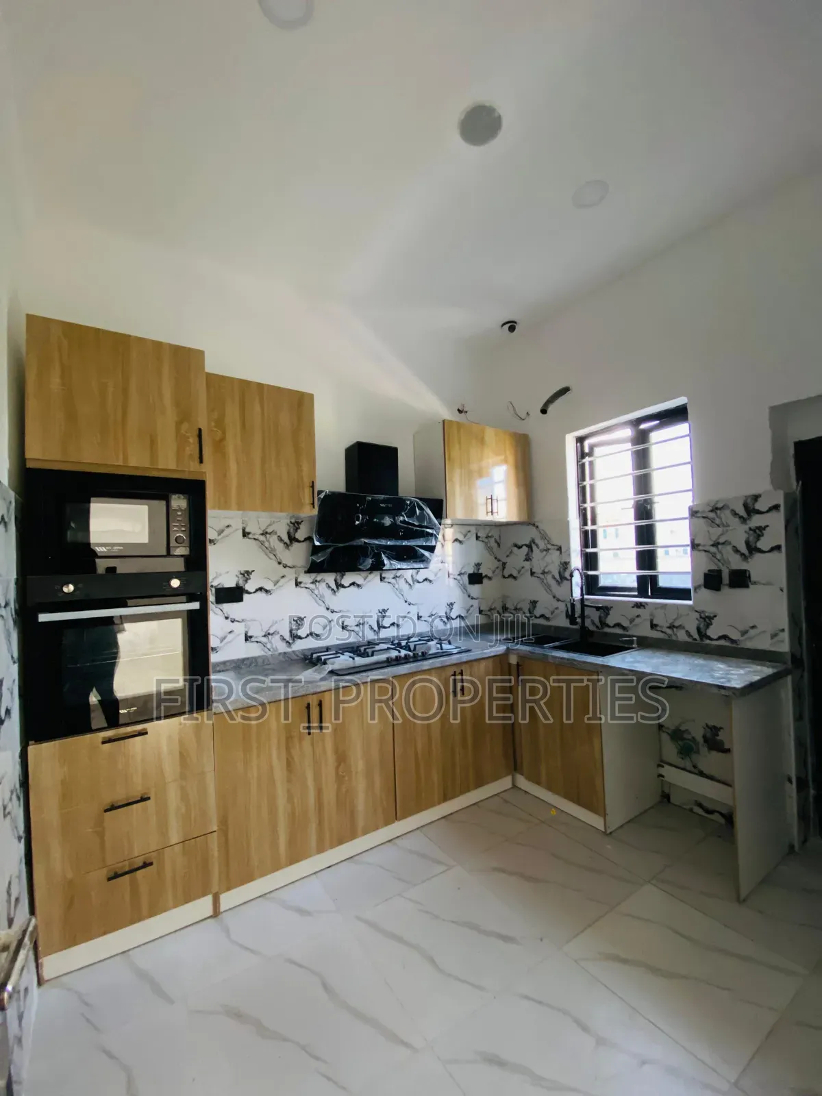 Furnished 4bdrm Duplex in Off Abraham Adesanya for sale in Off Lekki-Epe Expressway