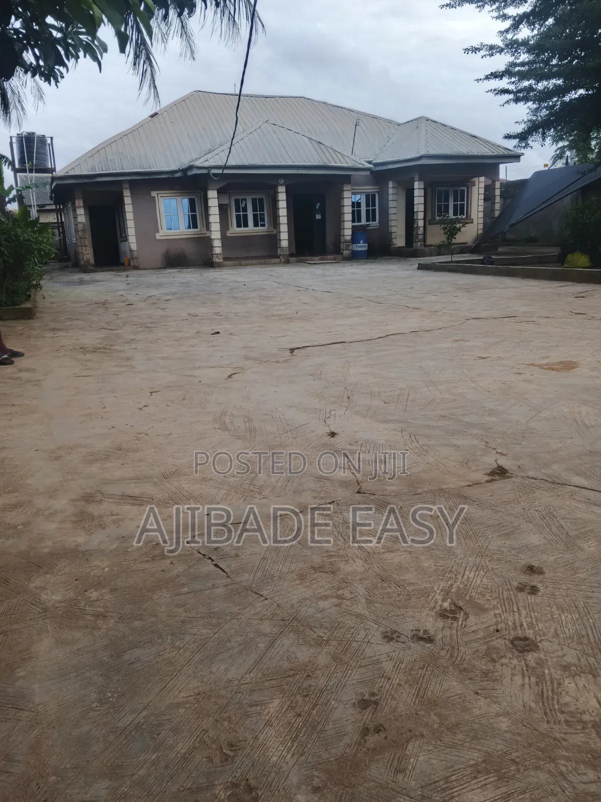4bdrm Bungalow in Ayobo for sale in Ayobo