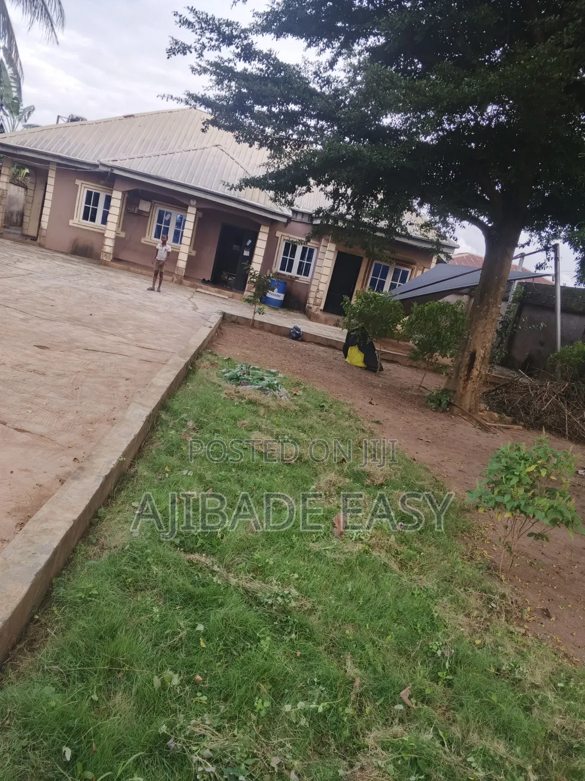 4bdrm Bungalow in Ayobo for sale in Ayobo