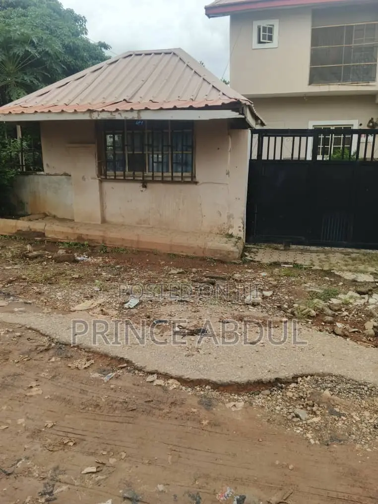 Furnished 3bdrm Duplex in Kurudu for sale in Kurudu