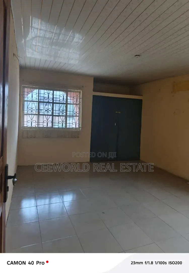 Commercial Spacious 3 Bedroom Detached Bungalow With Bq and Lock-Up in Bodija