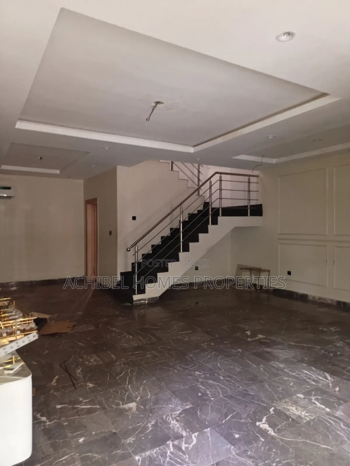4bdrm Duplex in Off Admiralty Way, Lekki Phase 1 for rent in Lekki Phase 1