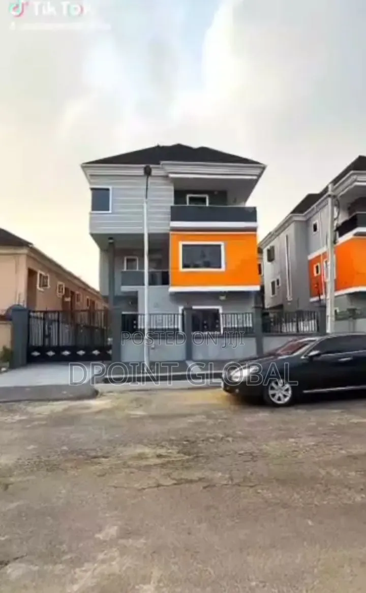 Furnished 5bdrm Duplex in Magodo Gra , Phase 1 for sale in GRA Phase 2 Shangisha