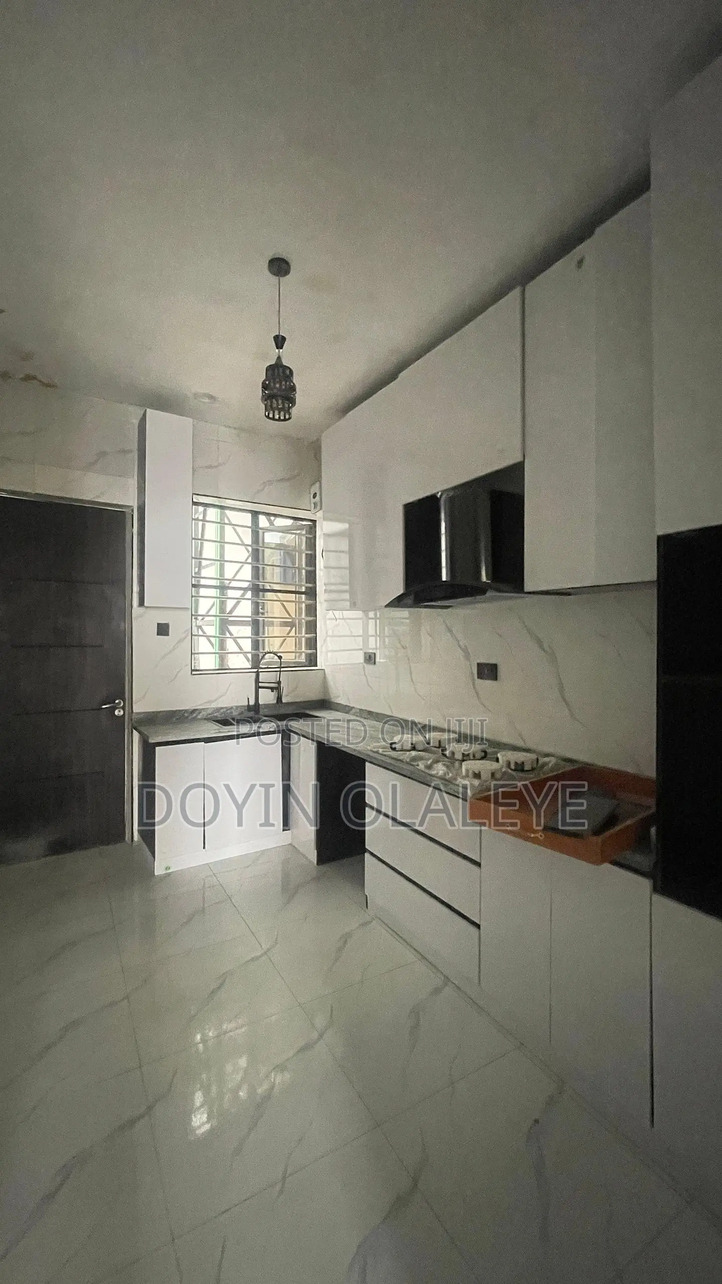 4bdrm Duplex in Ikota for sale in Ikota