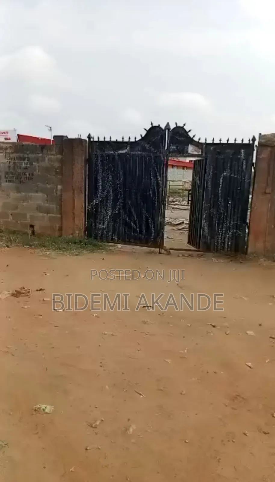 41⁄2 Plots Facing Mowe–ofada Road for ₦350m! in Obafemi-Owode