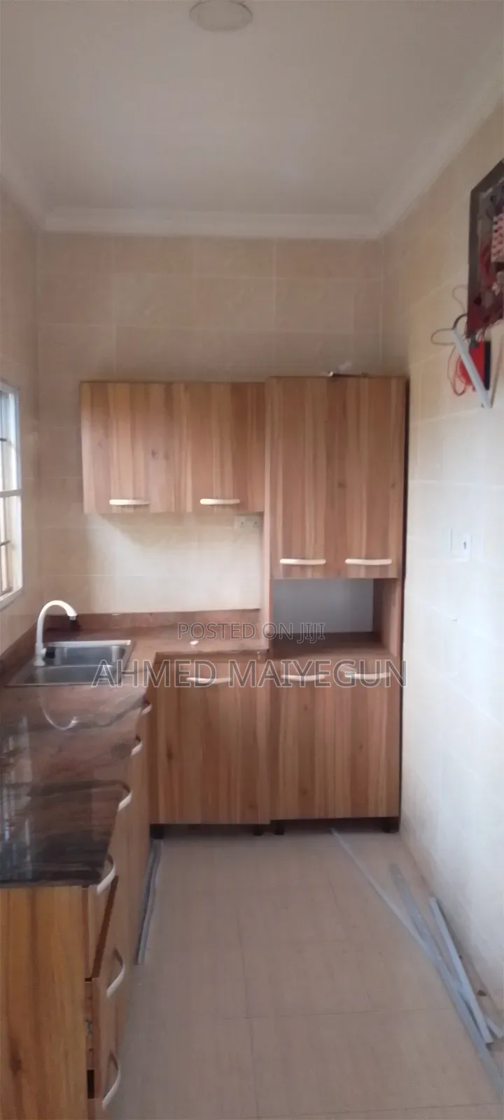 2bdrm Block of Flats in Lekki Scheme 2 for rent in Off Lekki-Epe Expressway