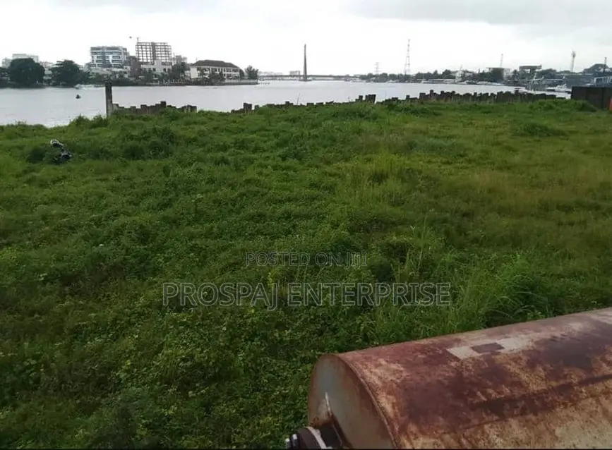 Residential /Commercial Land in Lekki Phase 1